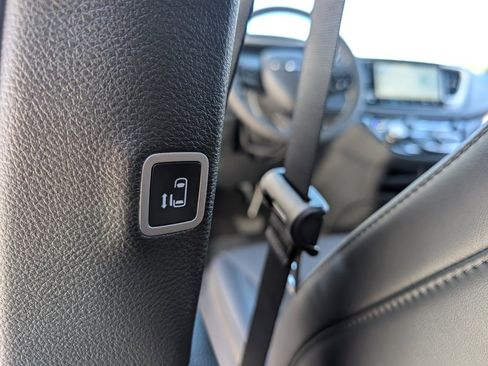 New 2026 Chrysler Pacifica Select w/ S Appearance Package image 43