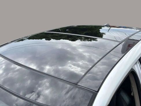 Used 2017 Nissan Maxima Platinum image 34