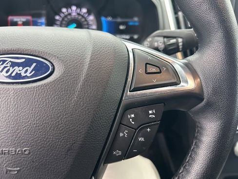Used 2023 Ford Edge Titanium image 18