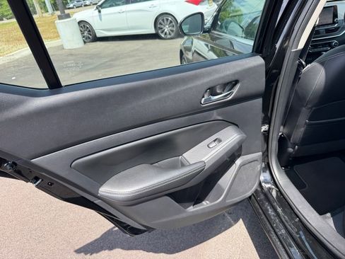 Used 2019 Nissan Altima 2.5 SL FWD image 13