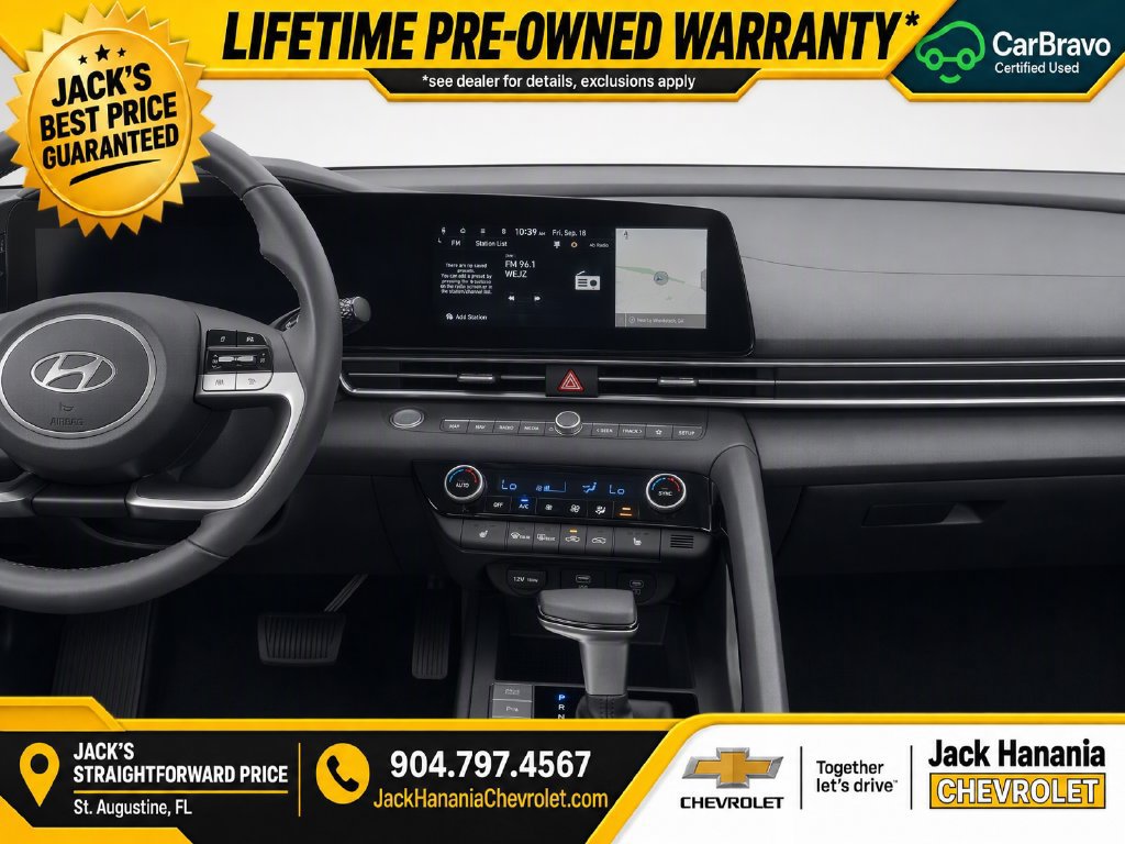 Used 2025 Hyundai Elantra SEL FWD image 11