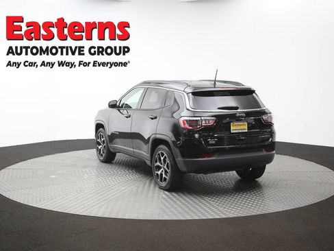 Used 2025 Jeep Compass Limited AWD/4WD image 64