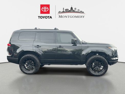 Used 2025 Lexus GX 550 AWD/4WD image 2