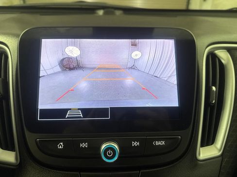 Used 2024 Chevrolet Malibu LT FWD image 33