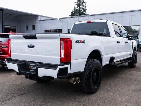 Used 2024 Ford F350 XLT AWD/4WD image 6