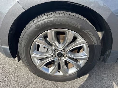 Used 2024 Ford Edge Titanium AWD/4WD image 9