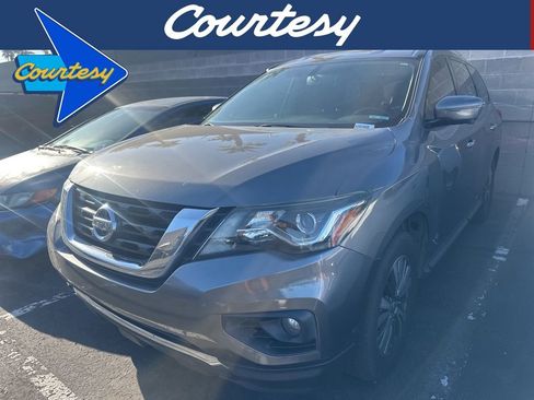 Used 2018 Nissan Pathfinder SL image 1