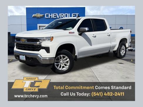 Used 2022 Chevrolet Silverado 1500 LT w/ Z71 Off-Road Package image 1