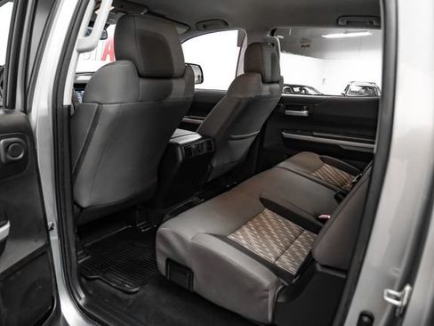 Used 2019 Toyota Tundra SR5 w/ SR5 Upgrade Package AWD/4WD image 32