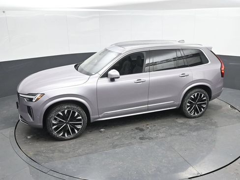 New 2026 Volvo XC90 B5 Plus w/ Protection Package AWD/4WD image 33