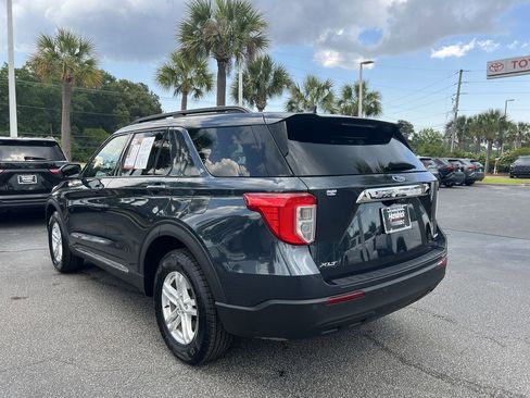 Used 2023 Ford Explorer XLT AWD/4WD image 8