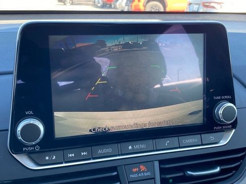 Used 2025 Nissan Altima 2.5 SR image 21