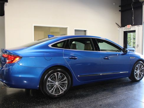 Used 2017 Buick LaCrosse Premium FWD image 4