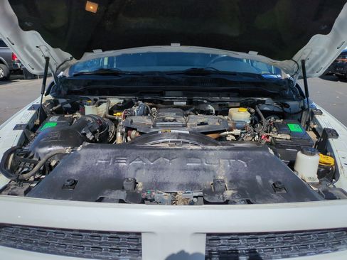 Used 2016 RAM 2500 Laramie w/ Sport Appearance Group image 33