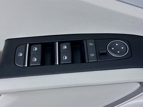 New 2025 Kia Soul LX w/ LX Technology Package image 17