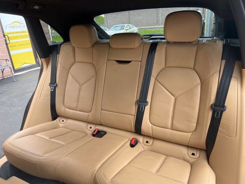 Used 2017 Porsche Macan S image 28