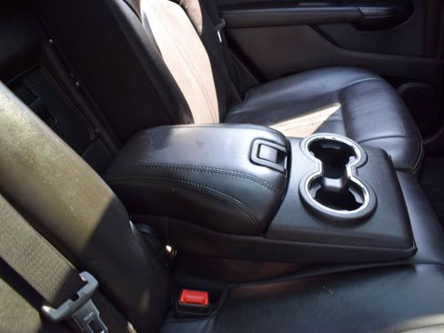 Used 2014 Cadillac SRX Luxury AWD/4WD image 37