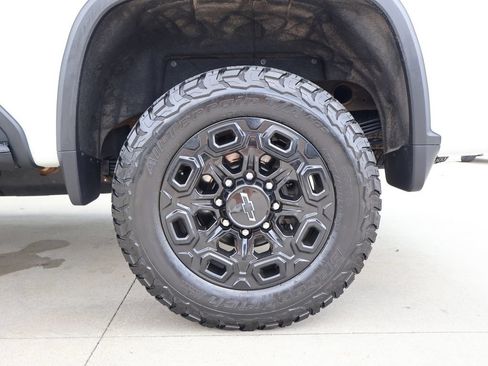 Certified 2022 Chevrolet Silverado 2500 LTZ w/ LTZ Plus Package AWD/4WD image 46