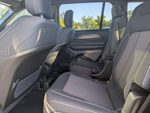 New 2025 Jeep Grand Cherokee L Laredo w/ Luxury Tech Group I image 12