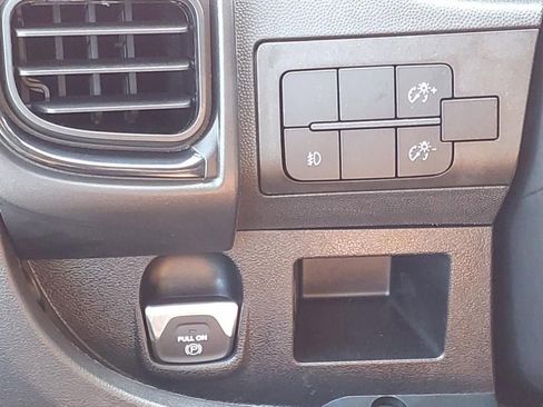 New 2024 RAM ProMaster 3500 w/ Premium Convenience Group image 13