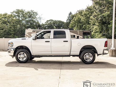 Used 2026 RAM 2500 Tradesman AWD/4WD image 4