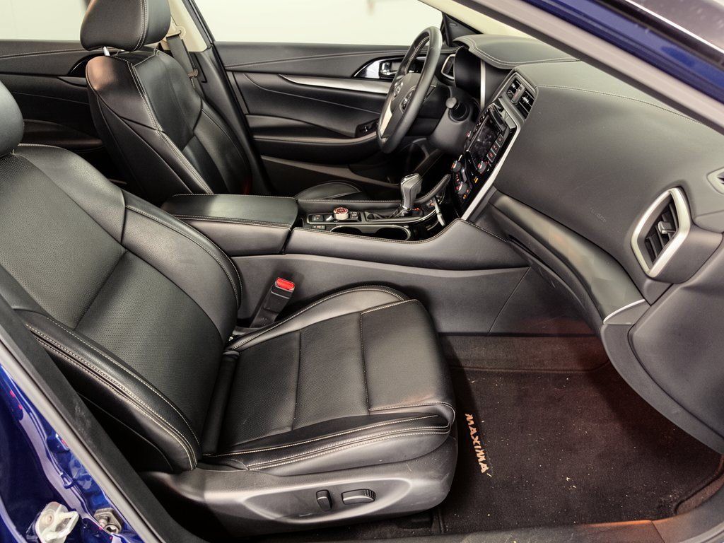 Used 2022 Nissan Maxima SV w/ Floor Mat Group FWD image 30