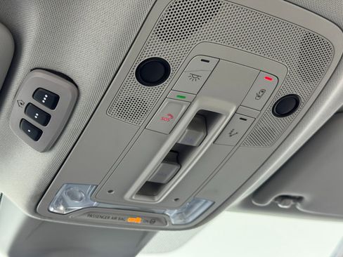 Used 2023 Audi Q3 2.0T Premium Plus image 33