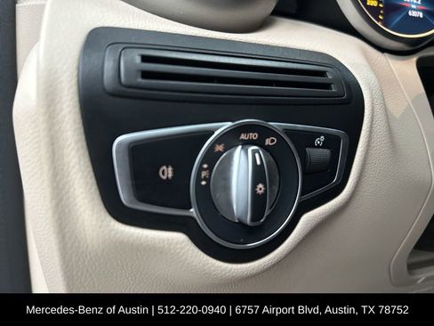 Certified 2022 Mercedes-Benz GLC 300 image 20