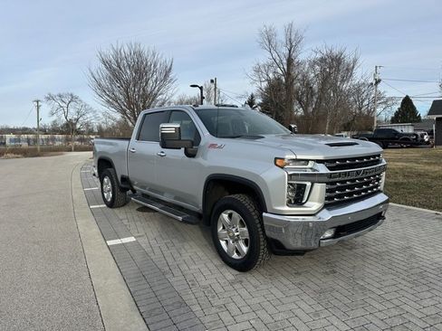 Used 2021 Chevrolet Silverado 2500 LTZ image 2