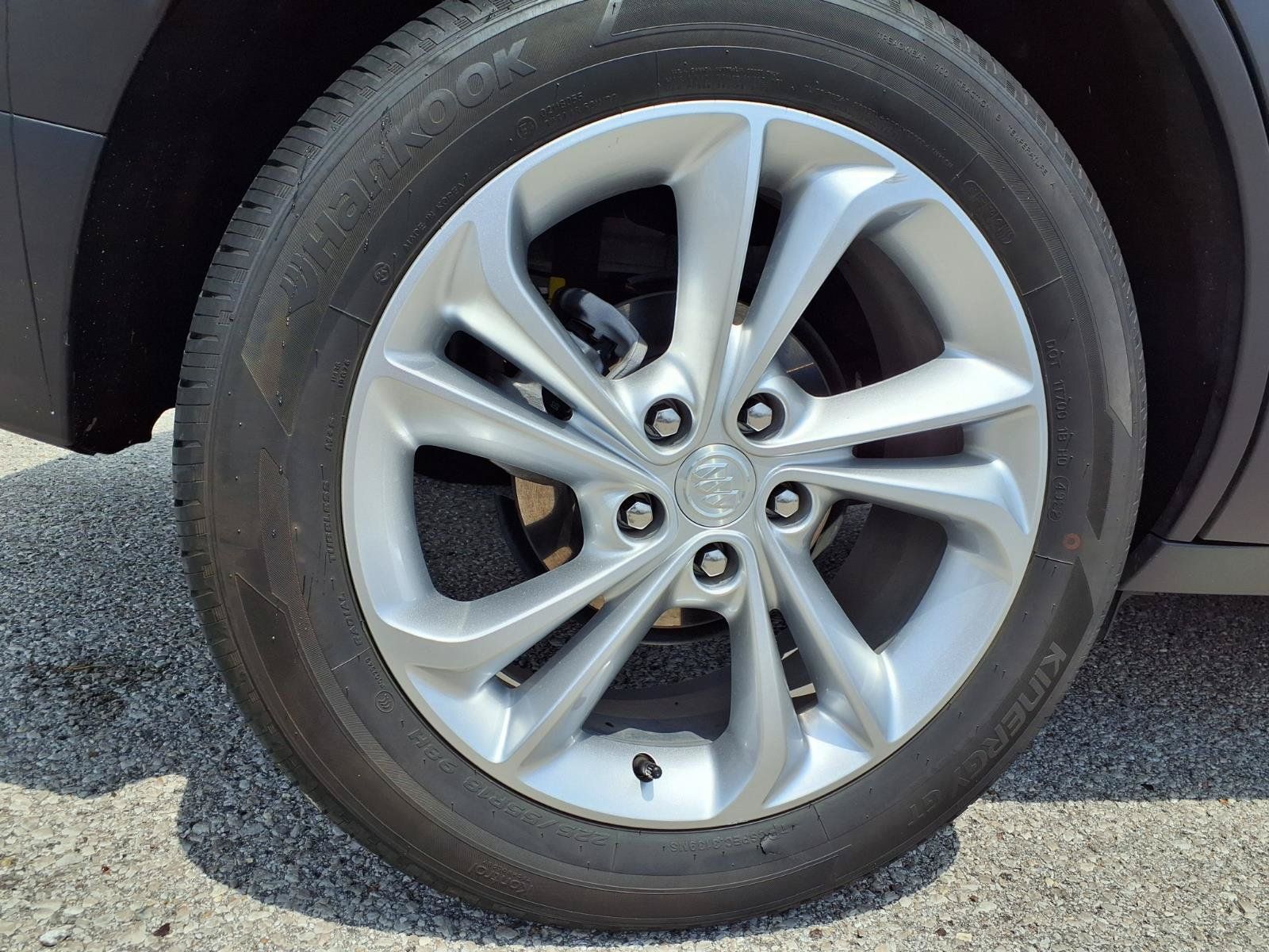 Used 2023 Buick Encore GX Preferred w/ Cold Weather Comfort Package FWD image 34