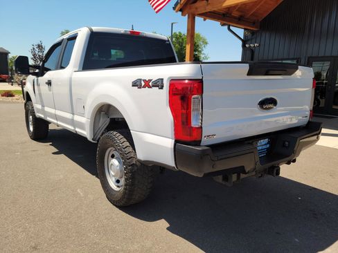 Used 2017 Ford F250 XL w/ Power Equipment Group AWD/4WD image 6