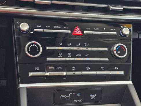 Certified 2025 Hyundai Santa Fe SE w/ Tow & Go Package image 21