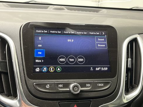 Used 2020 Chevrolet Equinox LT FWD image 17