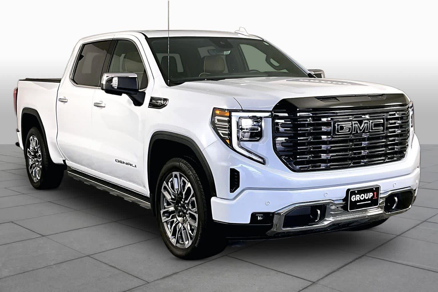 Used 2026 GMC Sierra 1500 Denali Ultimate AWD/4WD image 3