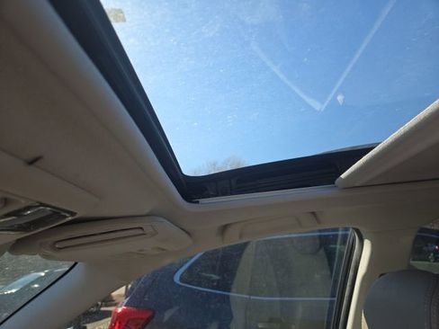 Used 2015 Subaru Forester 2.5i Touring w/ Eyesight & Navigation System image 8