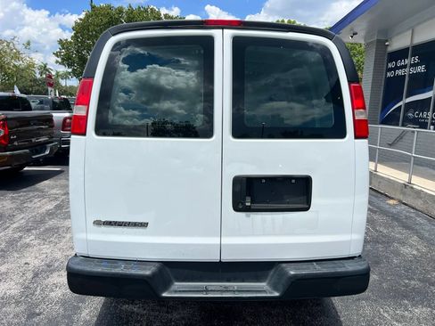 Used 2020 Chevrolet Express 2500 RWD image 6