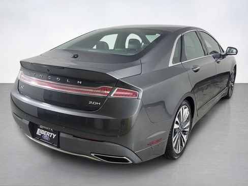 Used 2017 Lincoln MKZ Reserve w/ Climate Package FWD image 3