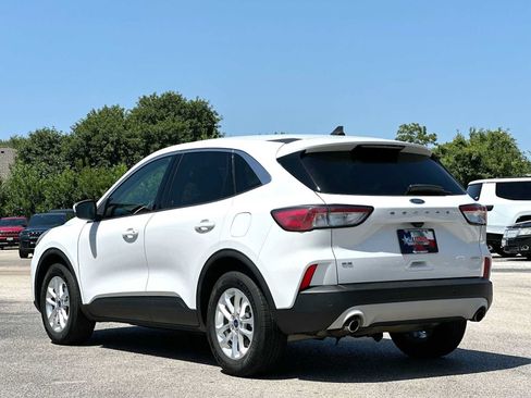 Used 2020 Ford Escape SE FWD image 13