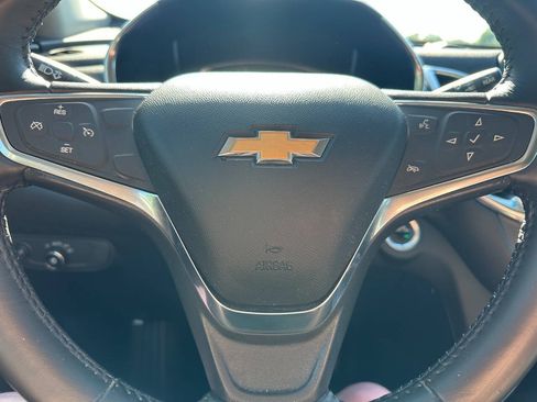 Used 2019 Chevrolet Equinox LT AWD/4WD image 18