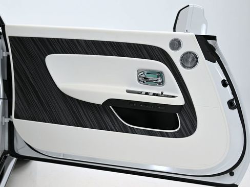 Used 2025 Rolls-Royce Spectre w/ Spectre Launch Package image 22