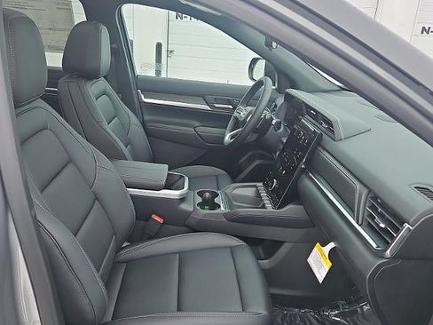New 2026 GMC Terrain Elevation w/ Elevation Premium Package AWD/4WD image 15