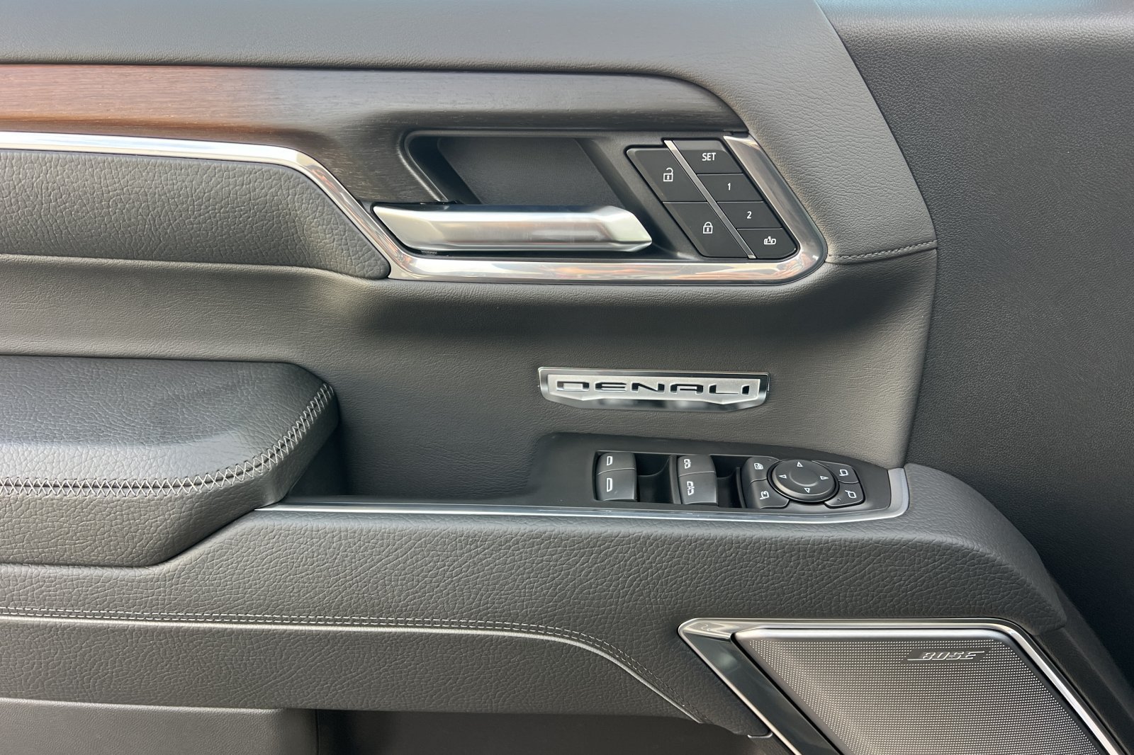 New 2026 GMC Sierra 1500 Denali AWD/4WD image 9