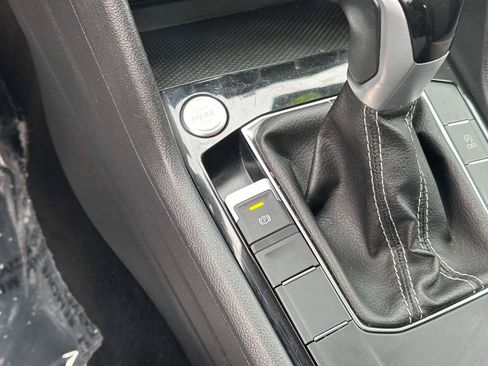 Used 2024 Volkswagen Taos S image 29