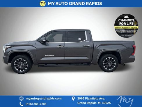 Used 2022 Toyota Tundra Limited image 4