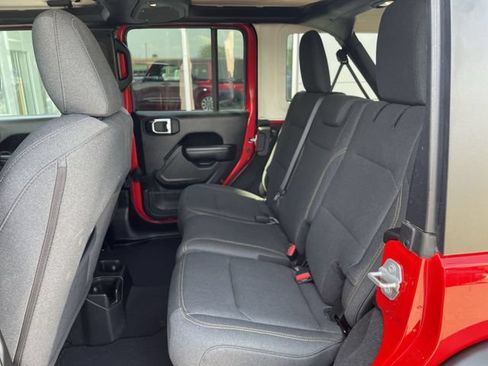 Used 2025 Jeep Wrangler Unlimited Sport AWD/4WD image 29
