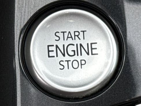 Certified 2023 Volkswagen Tiguan SE image 36