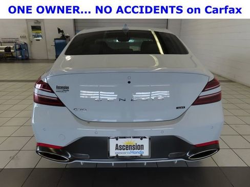 Used 2022 Genesis G70 3.3T RWD image 12