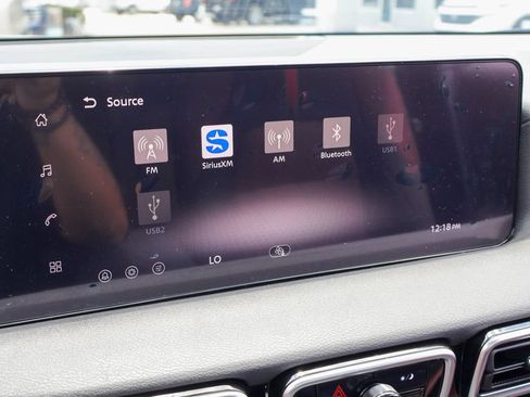 New 2026 Nissan Sentra SR FWD image 5