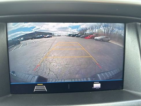 Used 2021 Chevrolet Colorado LT image 23