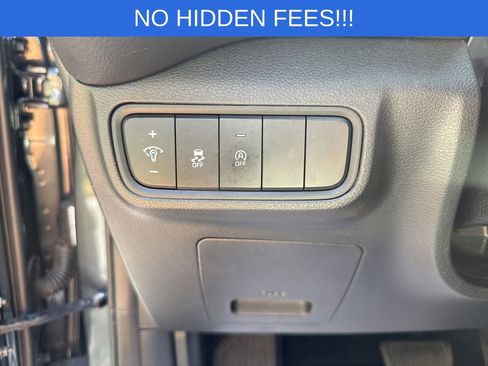 Used 2023 Kia Soul LX w/ LX Technology Package FWD image 23
